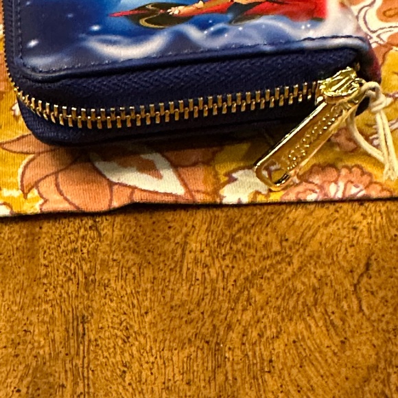 LOUNGEFLY DISNEY ALADDIN 30TH ANNIVERSARY ZIP AROUND WALLET - Picture 8 of 15
